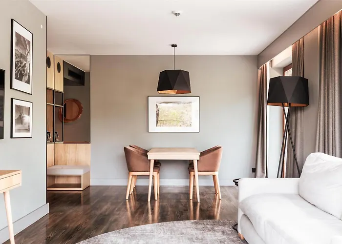 Отель Radisson 4*