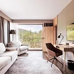 Radisson Hotel 4*