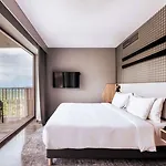 Radisson 4*