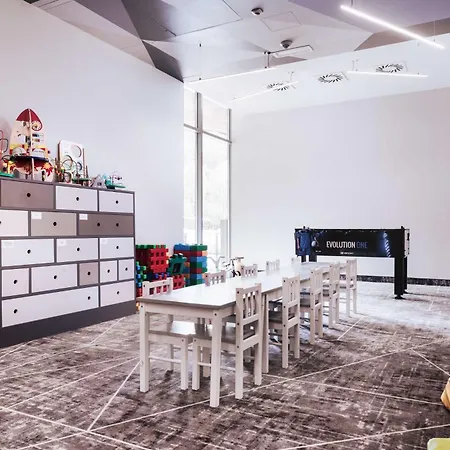 Radisson 4* شكلارسكا بوريبا