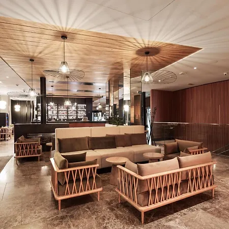 Radisson Hotel 4*