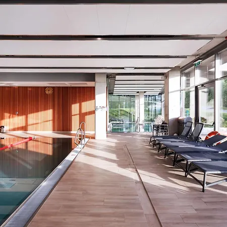 Radisson 4* شكلارسكا بوريبا